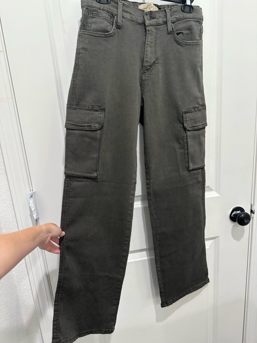 Love Trends Women’s Wide Leg Cargo Pants - Olive Green Utility Style SZ 7 - Picture 3 of 7